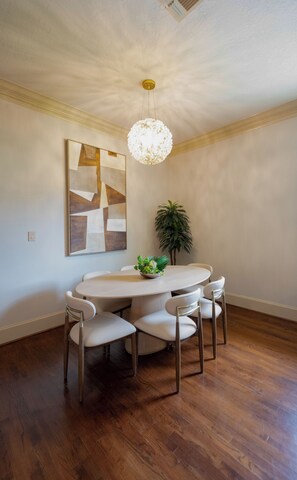 Dining - Château St. Cyr - Luxury Estate for Large Groups - Sleeps 38 (Montgomery)