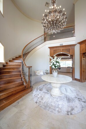Interior - Château St. Cyr - Luxury Estate for Large Groups - Sleeps 38 (Montgomery)