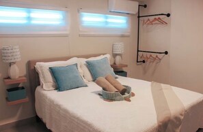Ferros/tábuas de passar roupa, acesso à internet, roupa de cama