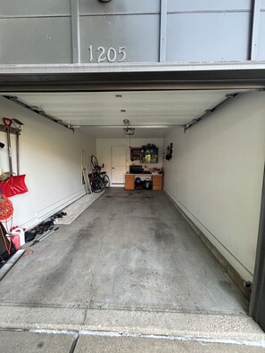 Interior - Modern 3bed 2.5bath house near downtown Omaha (Omaha)