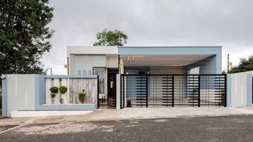 3 bedrooms