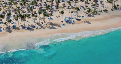 3BR Tropical Villa Gated 7 Guests Near Beach