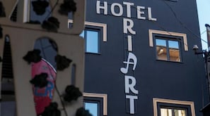 Exterior detail - Hotel Triart Korce  (Korçë)