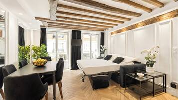 Apartment | 1 bedroom, laptop workspace, iron/ironing board, bed sheets
