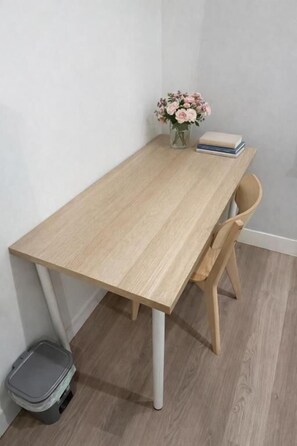 Basic-enkeltværelse - terrasse | Interiør