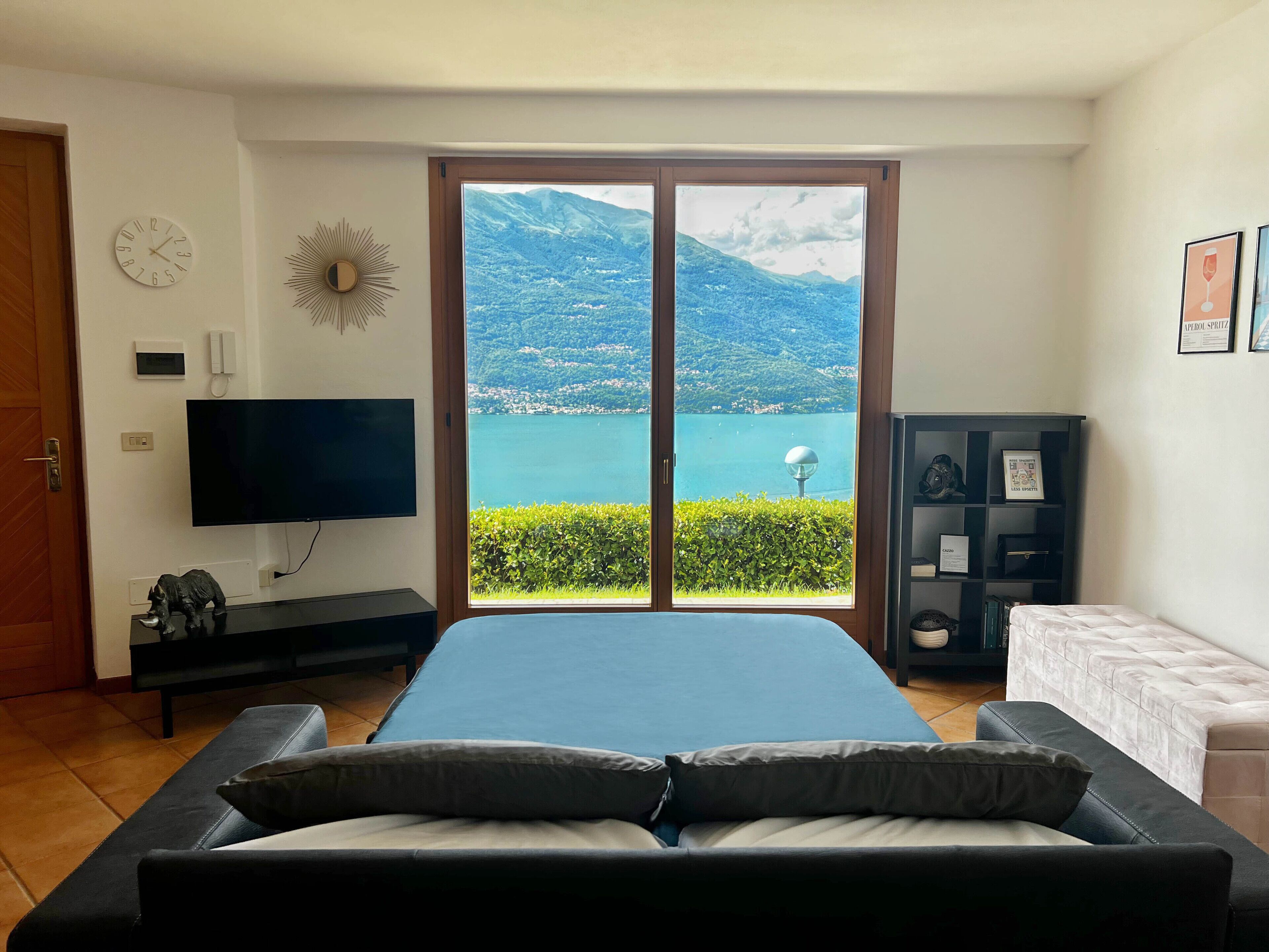 2 habitaciones, tabla de planchar con plancha, wifi y ropa de cama 