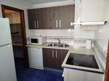 Private kitchen. Pablo Olavide Despeñaperros – Céntrico y Totalmente Equipado