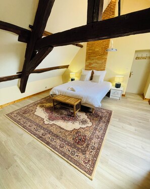 Room - Magnificent family villa with swimming pool near Disneyland Paris (Gastins)