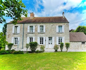 Exterior - Magnificent family villa with swimming pool near Disneyland Paris (Gastins)