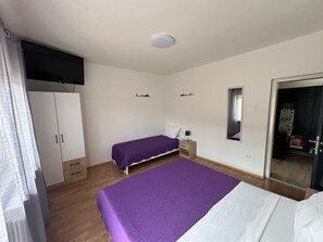 3 bedrooms, iron/ironing board, WiFi, bed sheets - Dream Hause Ivana & Toni (Gradac)