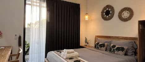 Desk, laptop workspace, free WiFi, bed sheets