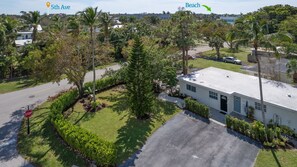 Exterior - Cozy Palm Pad (Naples)