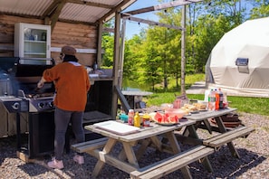 Outdoor dining