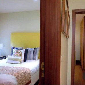 5 bedrooms, free WiFi