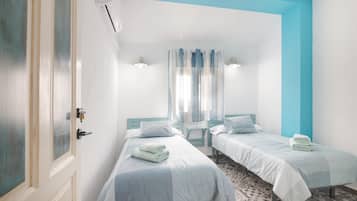 Iron/ironing board, WiFi, bed sheets