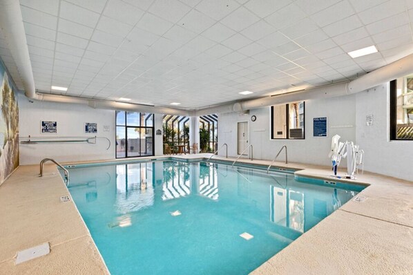Pool - Ocean Forest Plaza 912 (Myrtle Beach)