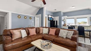 House (3 Bedrooms) | Living room | 50-inch TV with digital channels