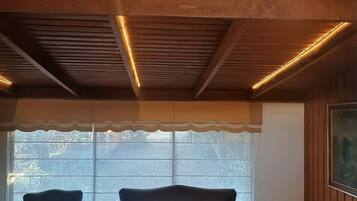 Chalet | Living area