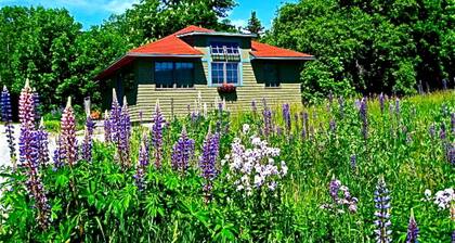 Private one bedroom Bar Harbor cottage bordering Acadia National Park