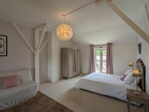 Internet, bed sheets - Gîte Rose - Charming Cocoon for Two with Heated Pool in Charente (Chadurie)