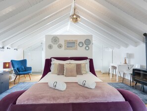 Iron/ironing board, WiFi, bed sheets - Studio 'With Terrace' with Mountain View, Wi-Fi and Air Conditioning (Arga de Baixo)