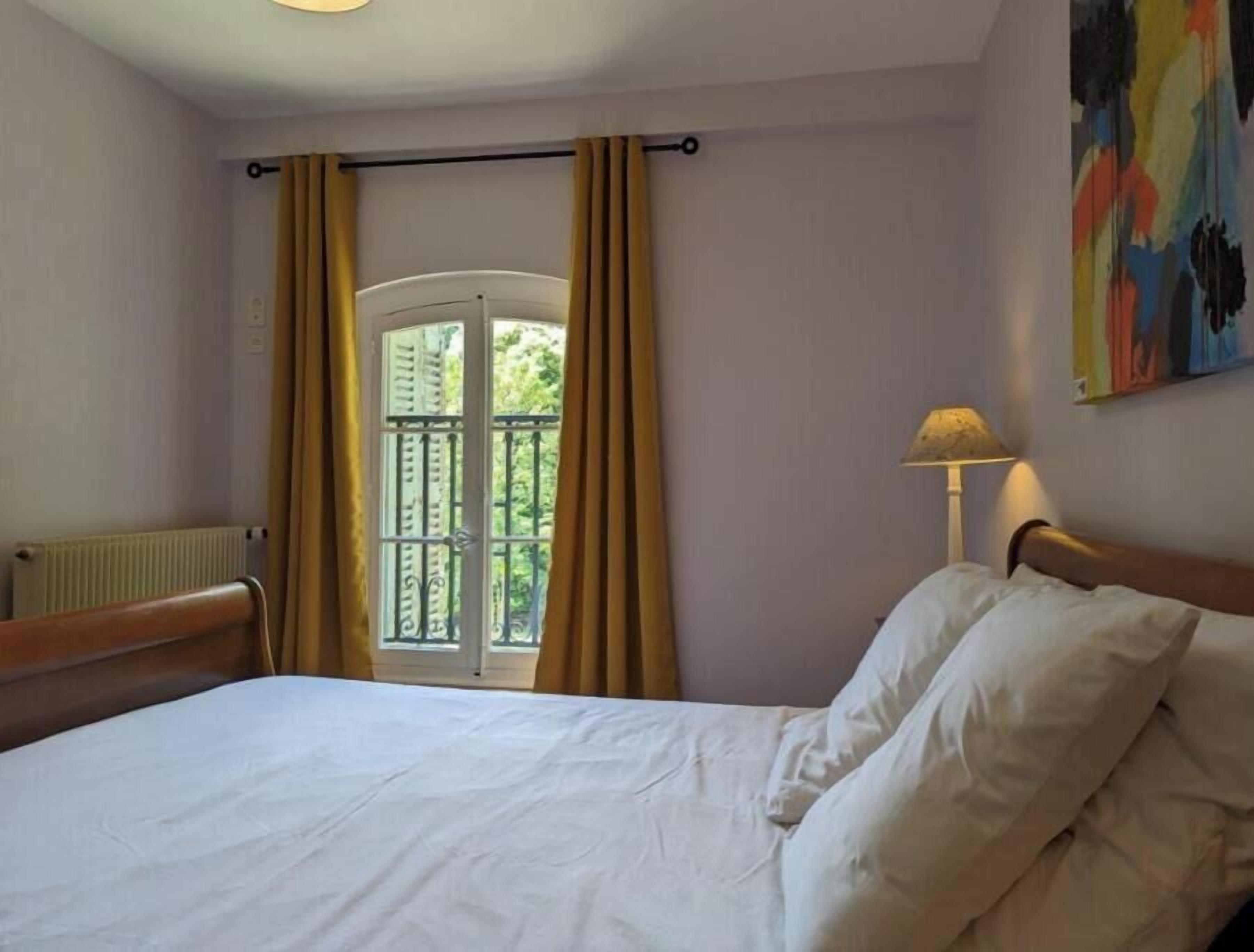 3 chambres, accès Internet, draps fournis