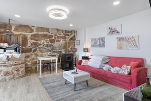 Fernseher, Kamin