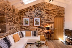 Fernseher, Kamin