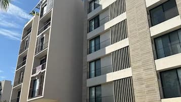 Apartament Comfort, balcó, vistes a la platja | Exterior
