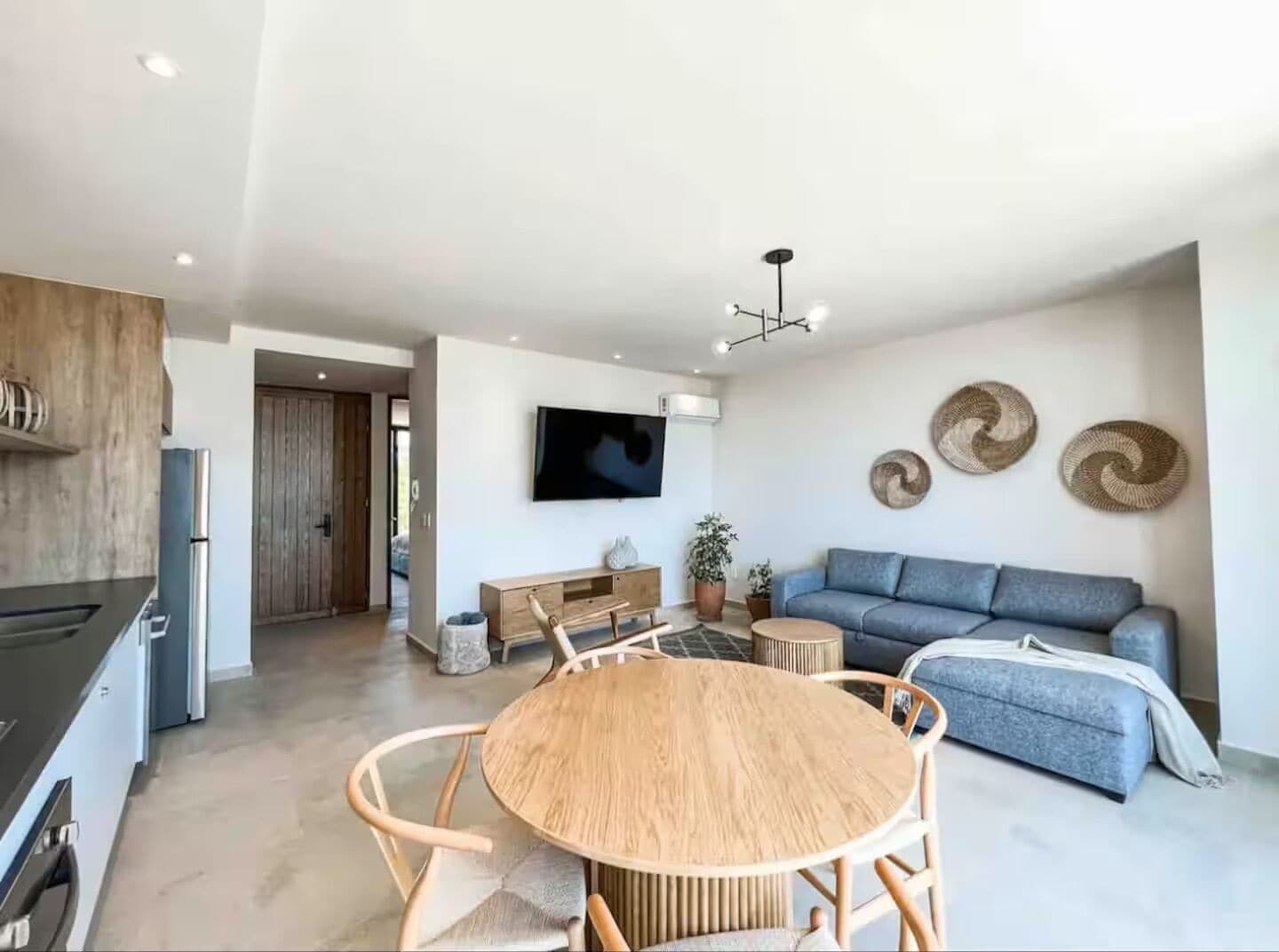 Leilighet – comfort, balkong, strandutsikt | Oppholdsområde