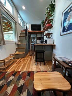 Interior - Couples or Girls Getaway Relax & Explore Near Glacier National Park (Columbia Falls)