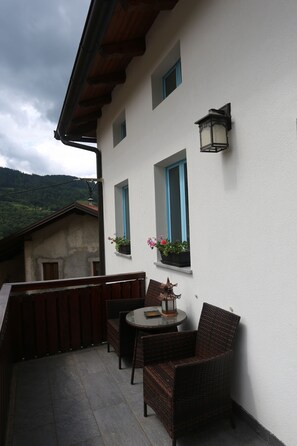 Outdoor dining - Unique Slovene alpine house, within the Soca Valley, close to Most na Soci. (Tolmin)