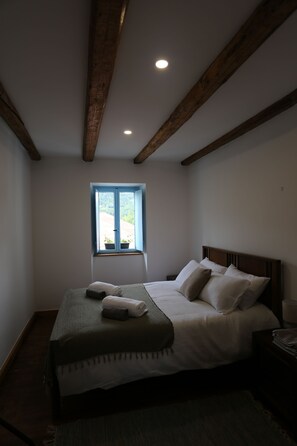 2 chambres, fer et planche à repasser, Wi-Fi, literie fournie