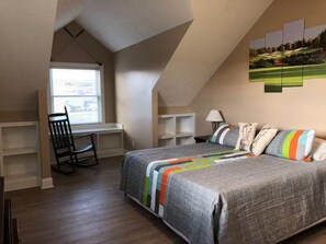 6 habitaciones, tabla de planchar con plancha, wifi y ropa de cama 