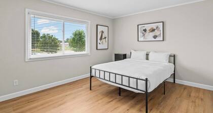 Newly Renovated Unit in Central Spfld! #301