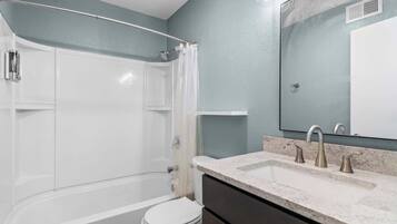 Shower, towels, shampoo