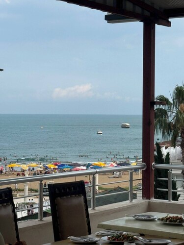 Holiday Hotel