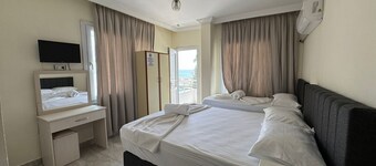 Holiday Hotel