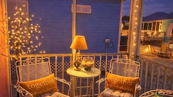 House, 3 Bedrooms, Balcony, Garden View | Outdoor dining