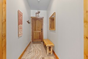 Interior - Hot Tub • Walk to Lifts/Town • Classic Colorado Ski Retreat (Breckenridge)