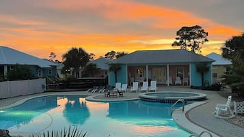 House, 3 Bedrooms, Smoking, Patio | Pool | Outdoor pool