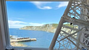 Interior - The Pixie, Twillingate (Twillingate)