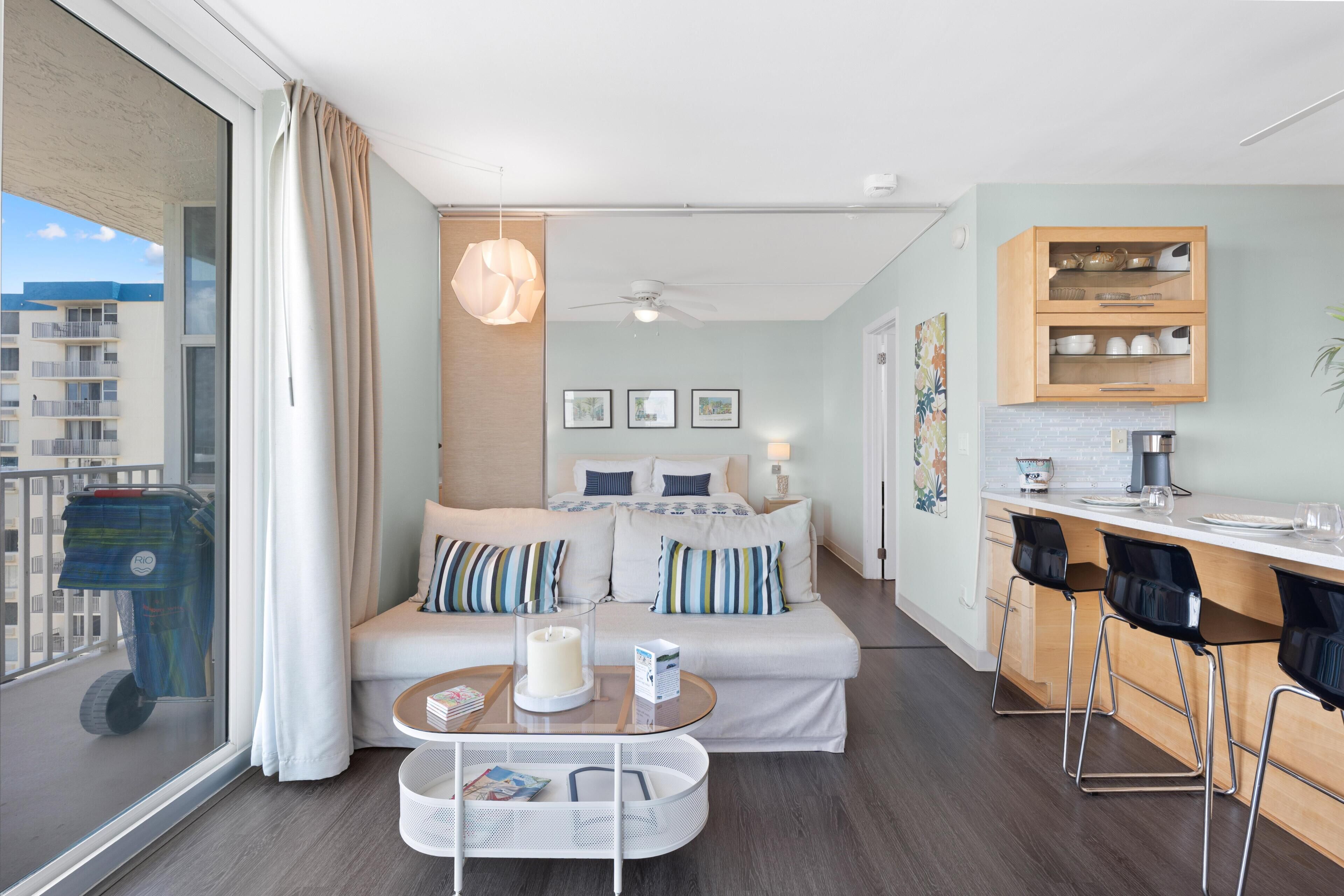 Appartamento, 1 letto king con divano letto (Estero Beach & Tennis 908-B) | 1 camera