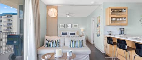 Appartamento, 1 letto king con divano letto (Estero Beach & Tennis 908-B) | 1 camera