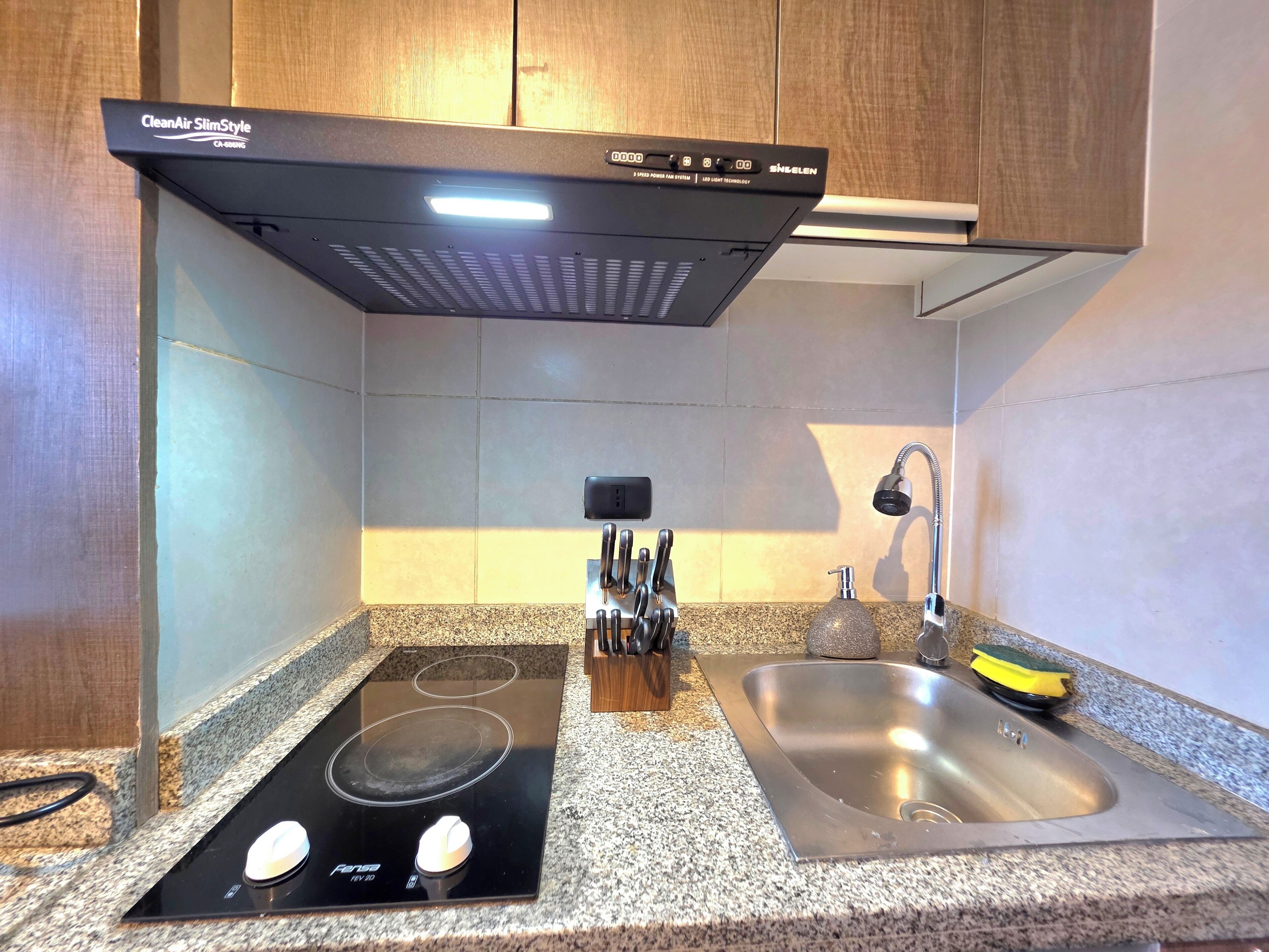 Executive Apartment, Balcony, Mountain View | Private kitchen