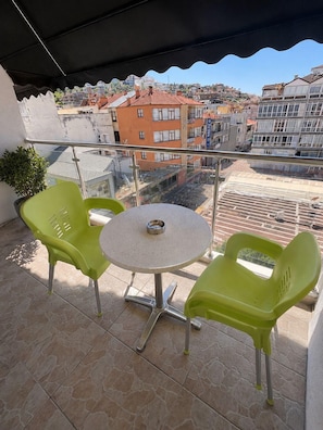 Standard Single Room | Outdoor dining - Giray Hotel (Alanya)