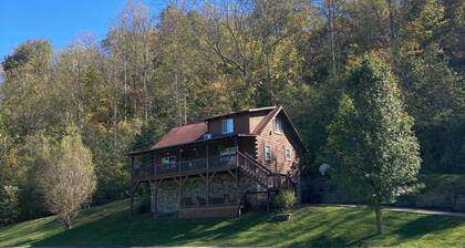 Secluded 3-bedroom cabin perfect for relaxing getaway along Kentucky River
