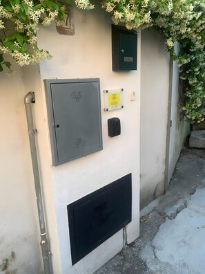 Property grounds - Apartment 'Casa Nadia B7' with Private Terrace, Wi-Fi and Air Conditioning (Botrugno)
