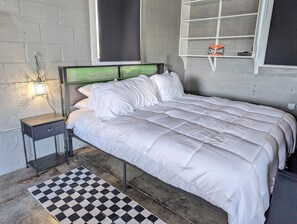 1 bedroom, free WiFi, bed sheets