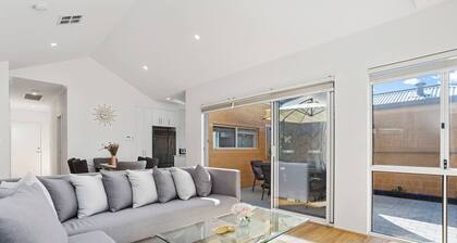 Newly Built Retreat near Hillarys Boat Harbour